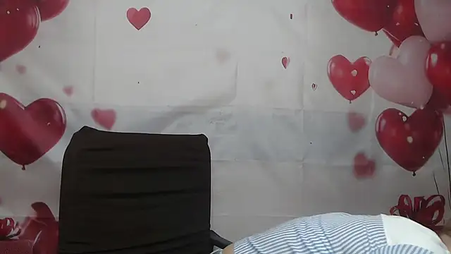 EmiliaGree online show from July 22, 5:03 pm