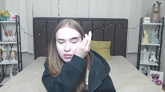 Snapshot of LauraHlot chatting on September 13, 6:05 pm LauraHlot online show from September 13, 6:05 pm