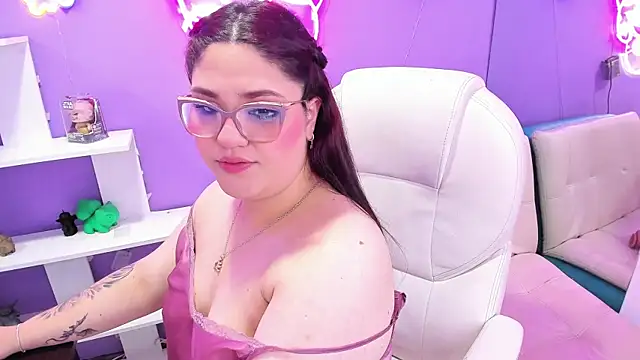 Camiila Osorio online show from September 11, 8:09 pm