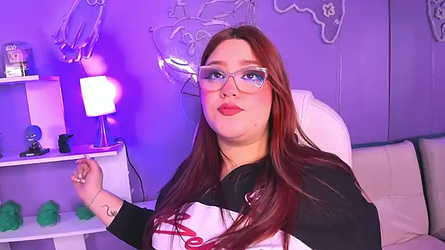 Camiila Osorio online show from January 13, 8:35 pm