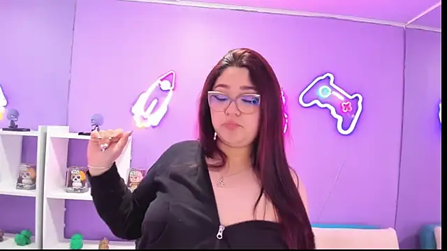 Camiila Osorio online show from September 15, 8:49 pm