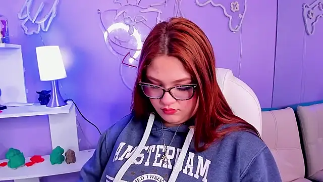 Camiila Osorio online show from February 3, 7:29 pm