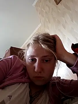 Snapshot of AnastasiaSky19 chatting on September 18, 9:08 am AnastasiaSky19 online show from September 18, 9:08 am