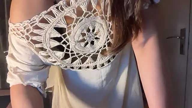 Cupid of Hearts online show from March 7, 2:40 am