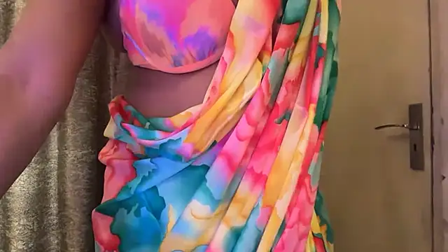 Cupid of Hearts online show from April 21, 2:51 am