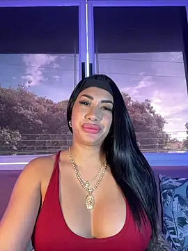 kiim taaylor online show from October 28, 6:35 pm