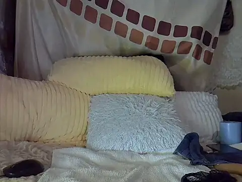 Snapshot of Soft_gal12 chatting on September 24, 5:23 pm Soft gal12 online show from September 24, 5:23 pm