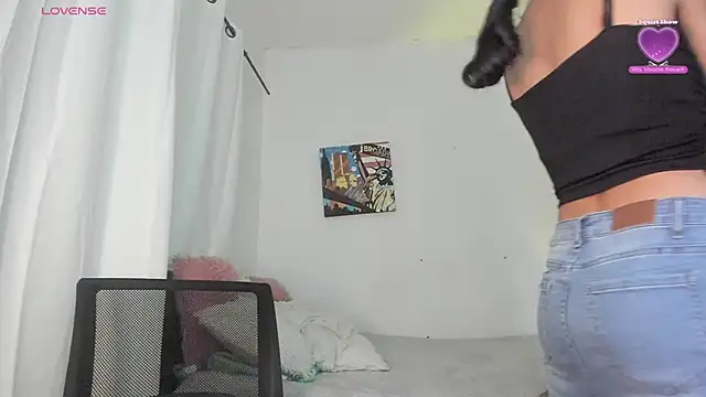 Sophie sweett19 online show from November 16, 12:45 am