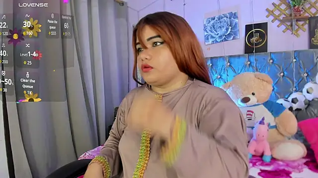 Falak-Yasin online show from June 15, 1:00 pm