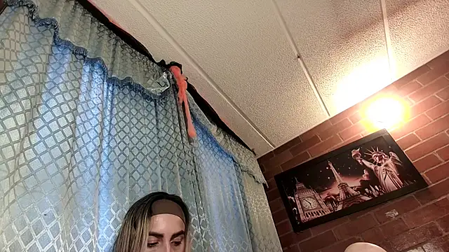 ValeriaLacrozee online show from November 27, 8:01 pm