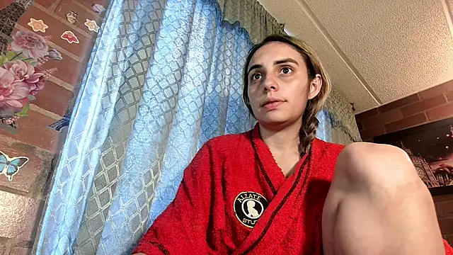 Snapshot of ValeriaLacrozee chatting on October 5, 4:12 pm ValeriaLacrozee online show from October 5, 4:12 pm