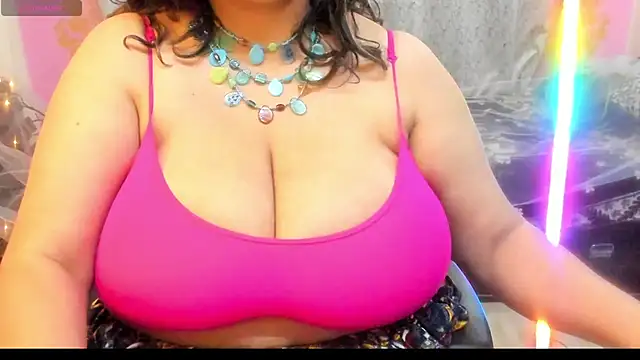 Gulabi Queen online show from April 18, 6:43 pm