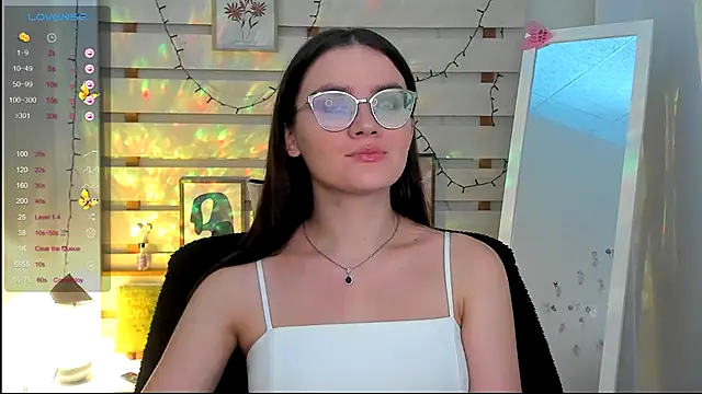 Snapshot of Josephine_jo chatting on October 9, 6:45 pm Josephine jo online show from October 9, 6:45 pm