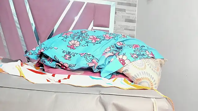 ebony march online show from November 1, 7:07 pm