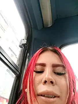 Snapshot of aurora_sky11 chatting on October 6, 8:24 pm aurora sky11 online show from October 6, 8:24 pm