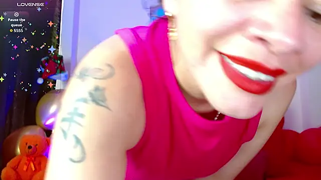 oriana thomson2 online show from December 15, 6:02 pm