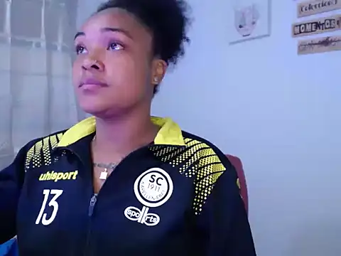 Snapshot of katty_ebonny chatting on October 1, 3:33 am katty ebonny online show from October 1, 3:33 am