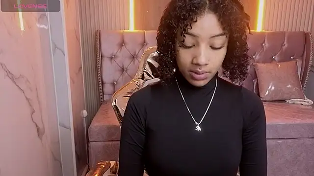 Violeth b online show from February 4, 1:14 pm