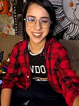 LisandreLaVenale online show from October 5, 10:26 pm