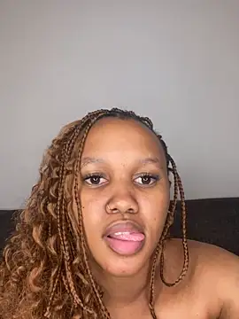 Sego TeeTee online show from September 21, 9:24 pm