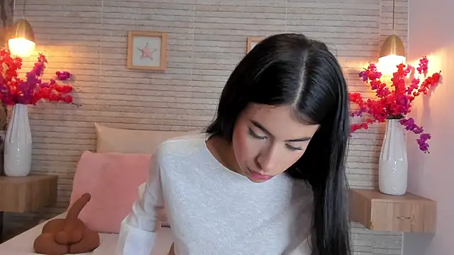 Snapshot of IssabellaLopez chatting on September 28, 12:10 pm IssabellaLopez online show from September 28, 12:10 pm