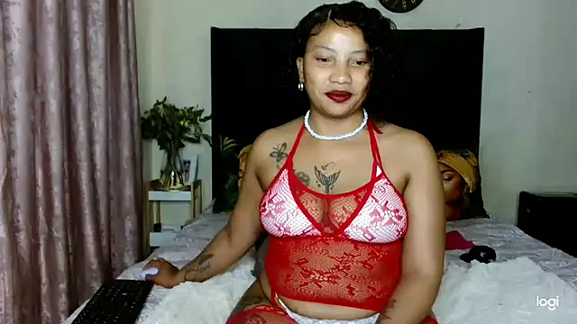 quenliyasa online show from December 14, 9:42 pm