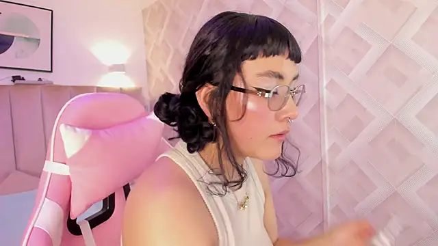 Haru Bonny online show from February 11, 8:54 pm