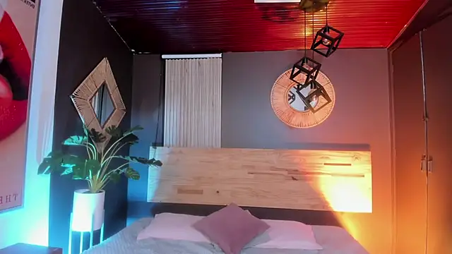 Annaa rosee online show from February 5, 7:11 am