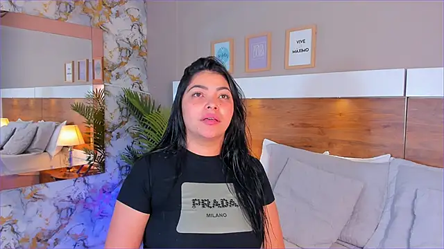 EmaBakker online show from February 3, 7:02 am