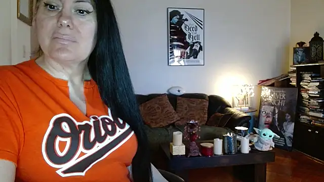 mandaloriangirls online show from April 7, 6:21 pm