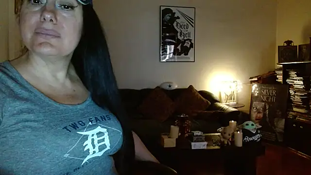 mandaloriangirls online show from October 10, 6:13 pm