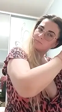 pussyCat t online show from March 17, 6:45 pm