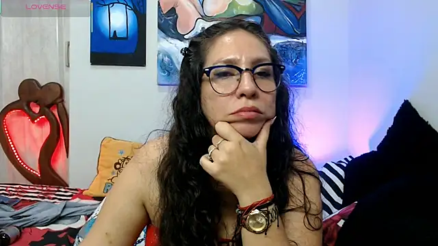 naihroby online show from December 19, 8:17 am