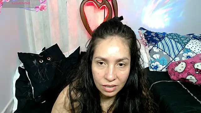 naihroby online show from April 26, 6:00 am