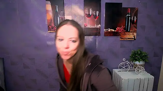 Snapshot of GloriaSi_ chatting on October 7, 6:18 am GloriaSi online show from October 7, 6:18 am
