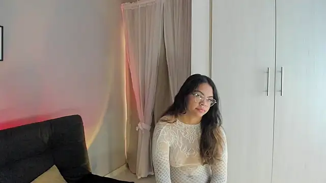 Snapshot of miaa_lux chatting on October 11, 7:49 pm miaa lux online show from October 11, 7:49 pm