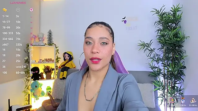 natty romanof 18 online show from November 28, 11:02 am