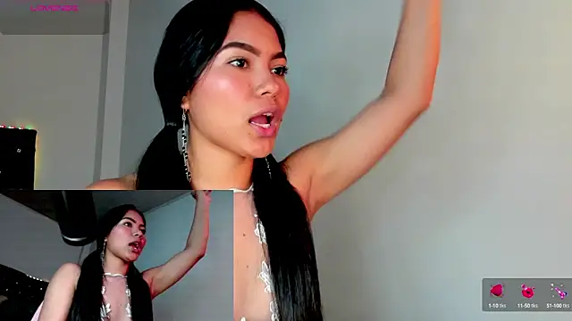 Snapshot of linda_alana chatting on October 14, 7:38 pm linda alana online show from October 14, 7:38 pm
