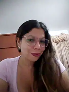 Carliina Soussa online show from December 15, 3:34 am