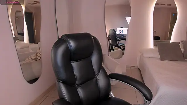 SavannahStorm online show from April 23, 7:38 pm