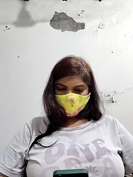 illay love online show from April 12, 11:13 am