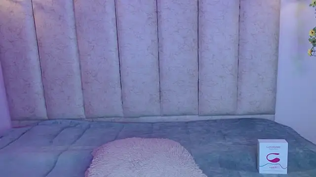 alaiabluecs online show from November 25, 3:31 am