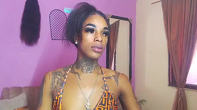 Snapshot of badgirls_cx chatting on September 24, 5:01 pm badgirls cx online show from September 24, 5:01 pm