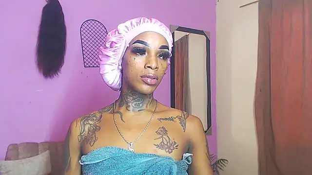 Snapshot of badgirls_cx chatting on September 28, 3:06 pm badgirls cx online show from September 28, 3:06 pm