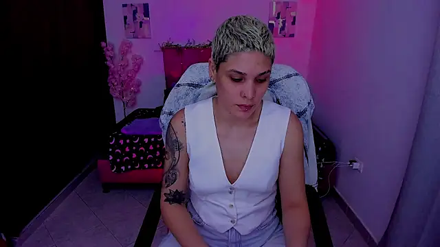 Charlee pink online show from October 7, 12:37 am