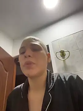 Charlee pink online show from March 1, 6:07 pm