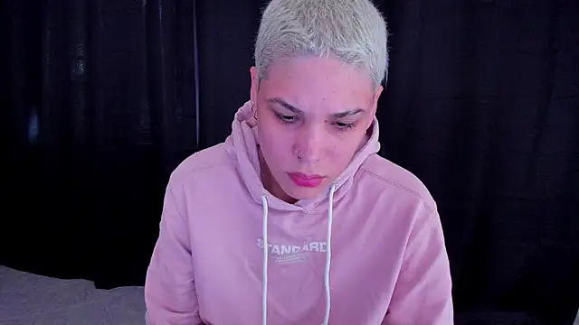 Charlee pink online show from September 12, 6:04 pm