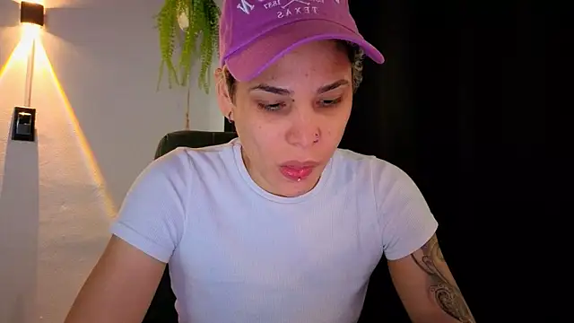 Charlee pink online show from July 14, 8:02 pm