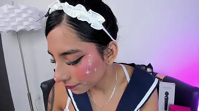 Snapshot of miss__allison chatting on October 4, 11:27 am miss allison online show from October 4, 11:27 am