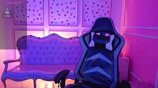 Snapshot of ailen_t chatting on September 25, 3:05 am ailen t online show from September 25, 3:05 am